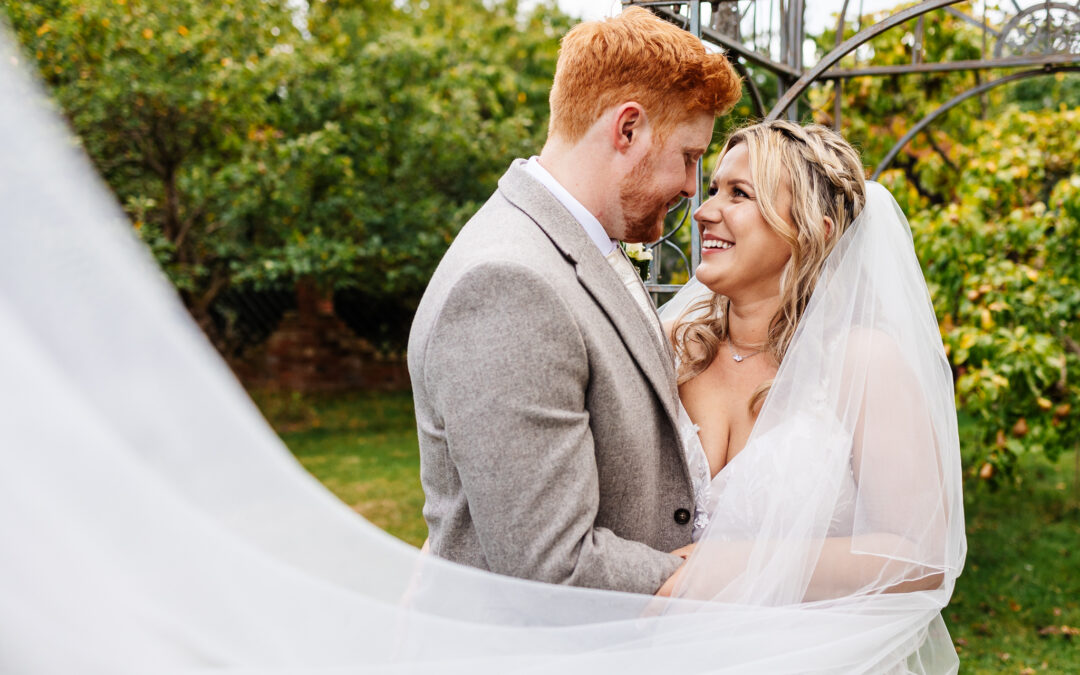 Alys and Carl’s rustic wedding at Winters Tale Country Barn