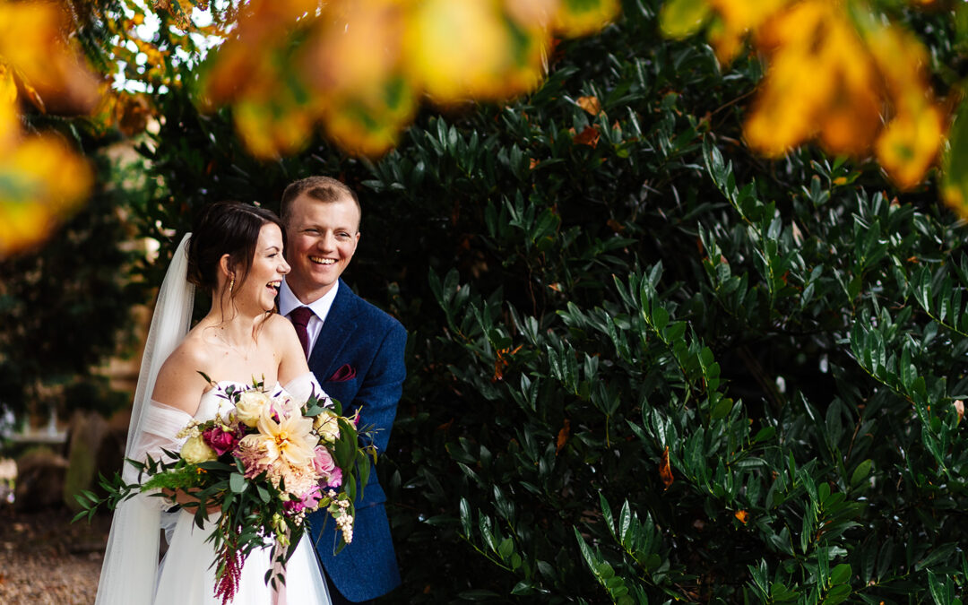 A laid back wedding at The Barns at Redcoats – Kelley & Jack